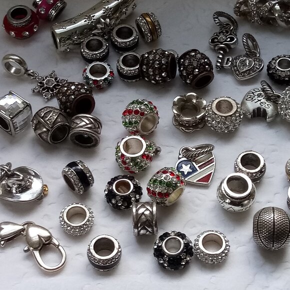 Brighton huge lot of over 40  charms beads and slider - Picture 5 of 16